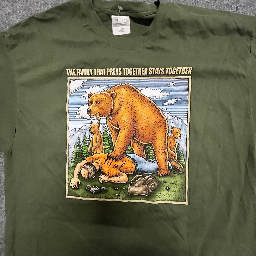 Port Company T-Shirt Mens XL Olive Green Bear Family Preys Together Graphic Tee